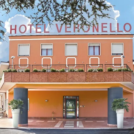 Veronello מלון 3*
