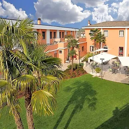 Veronello Hotel 3*