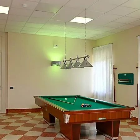 Veronello Hotel