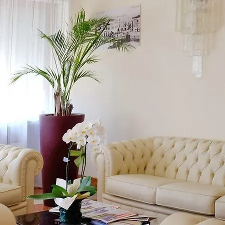 Veronello Hotel