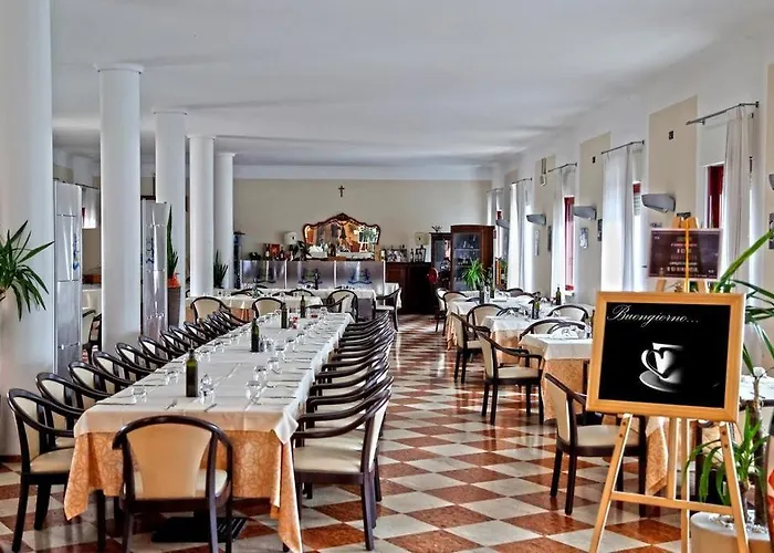 Veronello מלון 3*